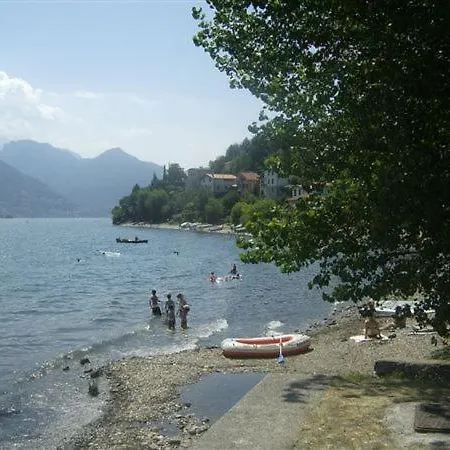 Appartamento Saliana Sleeps 4 Pianello Del Lario