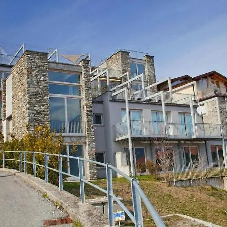 Saliana Sleeps 4 Pianello Del Lario